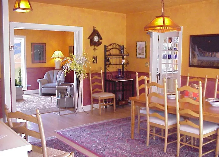 Arden Forest Inn